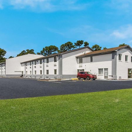 Econo Lodge Cherry Point Havelock Dış mekan fotoğraf