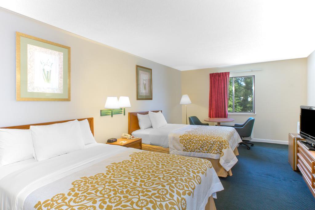 Econo Lodge Cherry Point Havelock Dış mekan fotoğraf