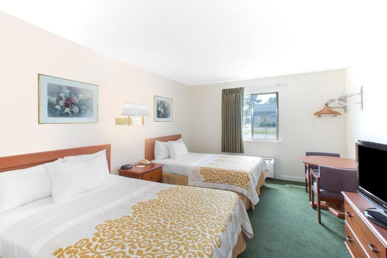 Econo Lodge Cherry Point Havelock Dış mekan fotoğraf
